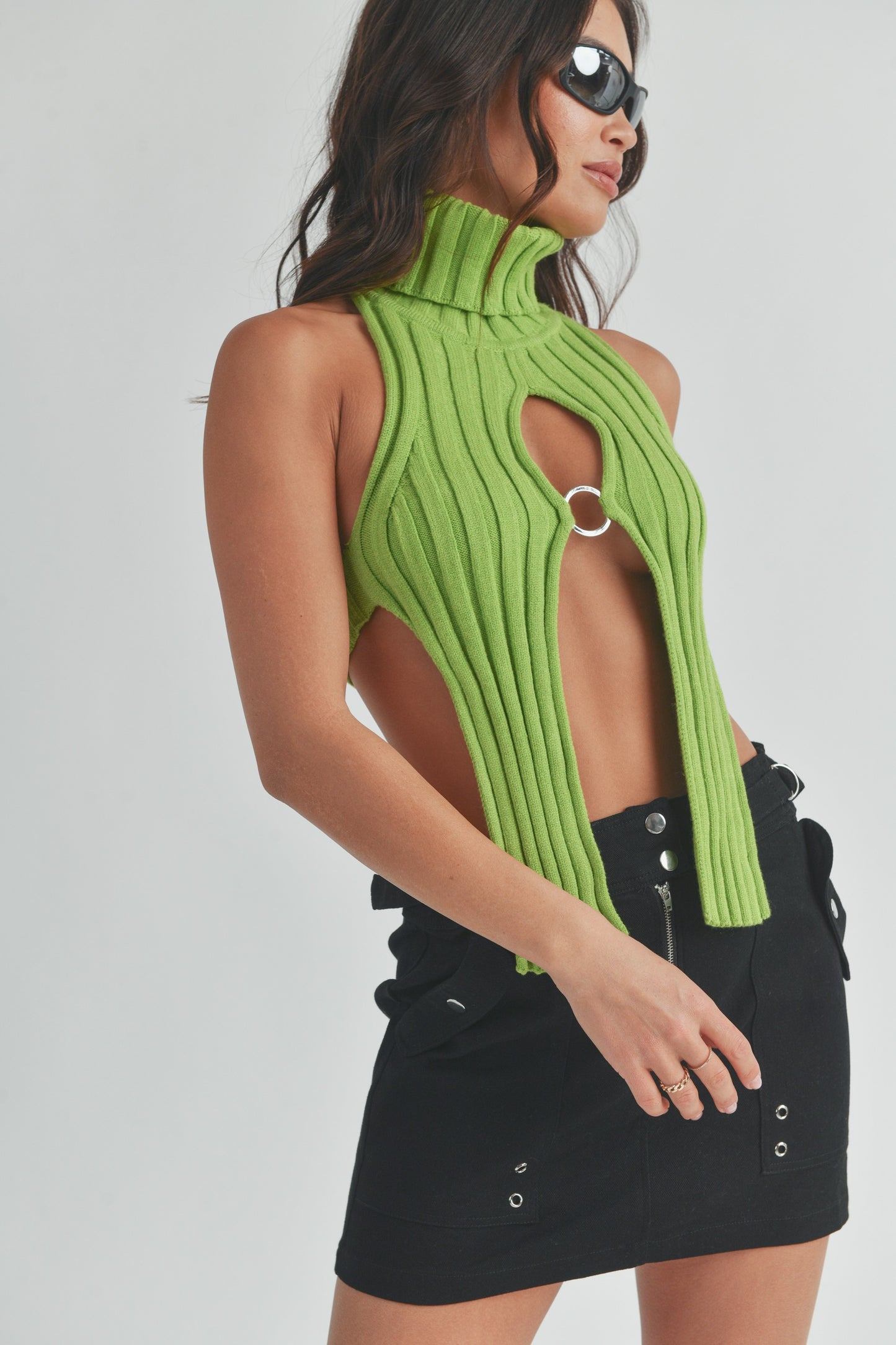 Turtleneck Sleeveless Cropped Knitted Top