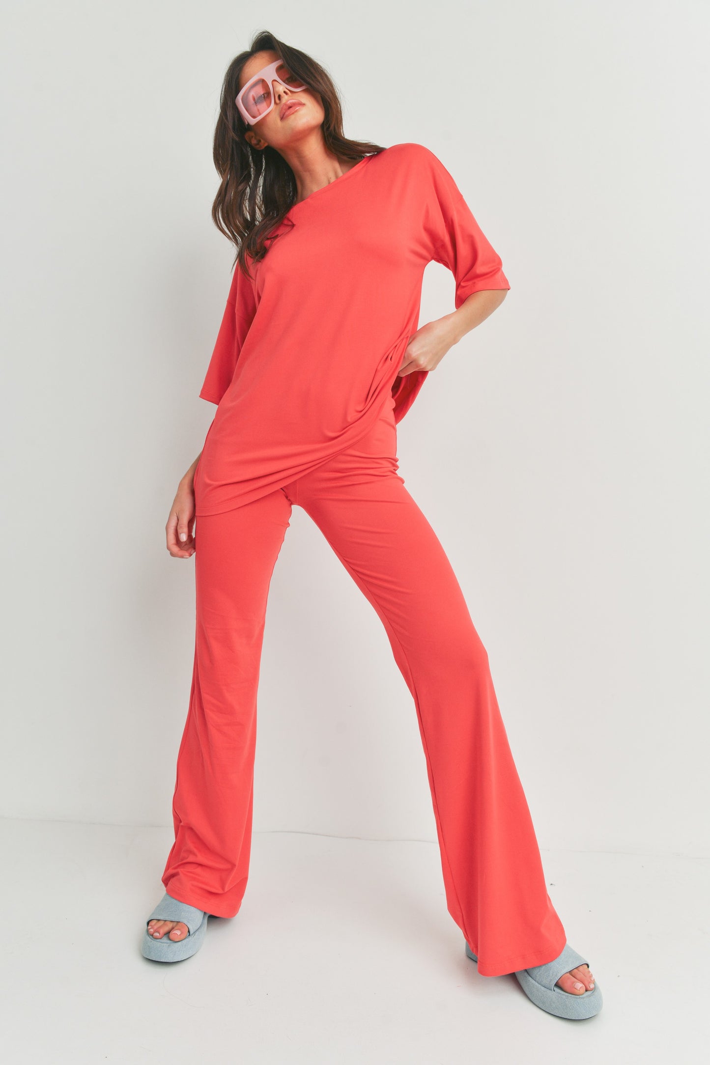 Short Sleeve Oversized T-Shirt and Pants - 2 Piece Set